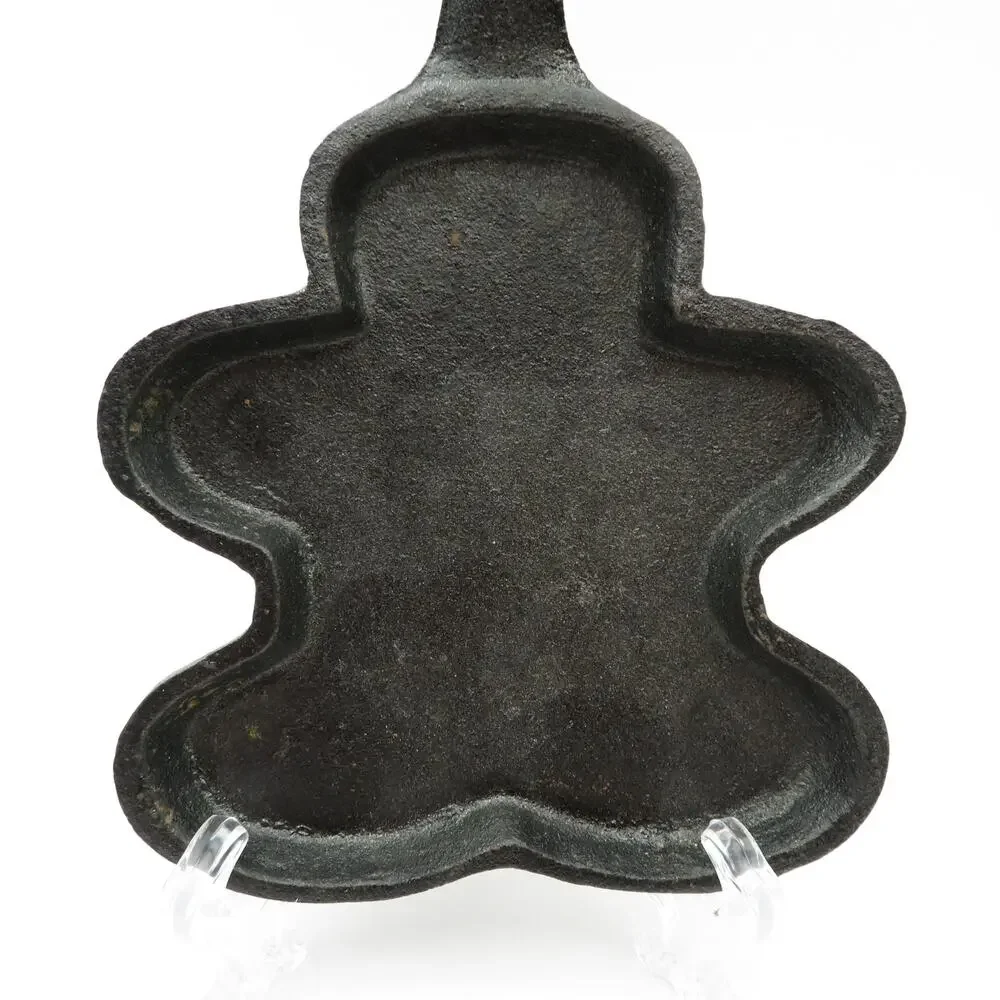 Cast Iron Gingerbread Man Mini Skillet Cookie Pancake Mold Christmas Baking